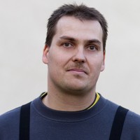 M: +36 70 77 63 438